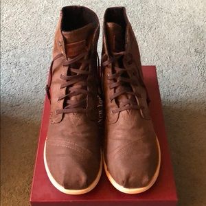 TOMs high top casual boots